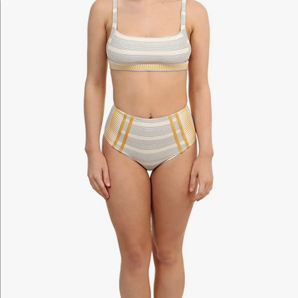 NWOT RIPCURL BIKINI STILL IN STORES